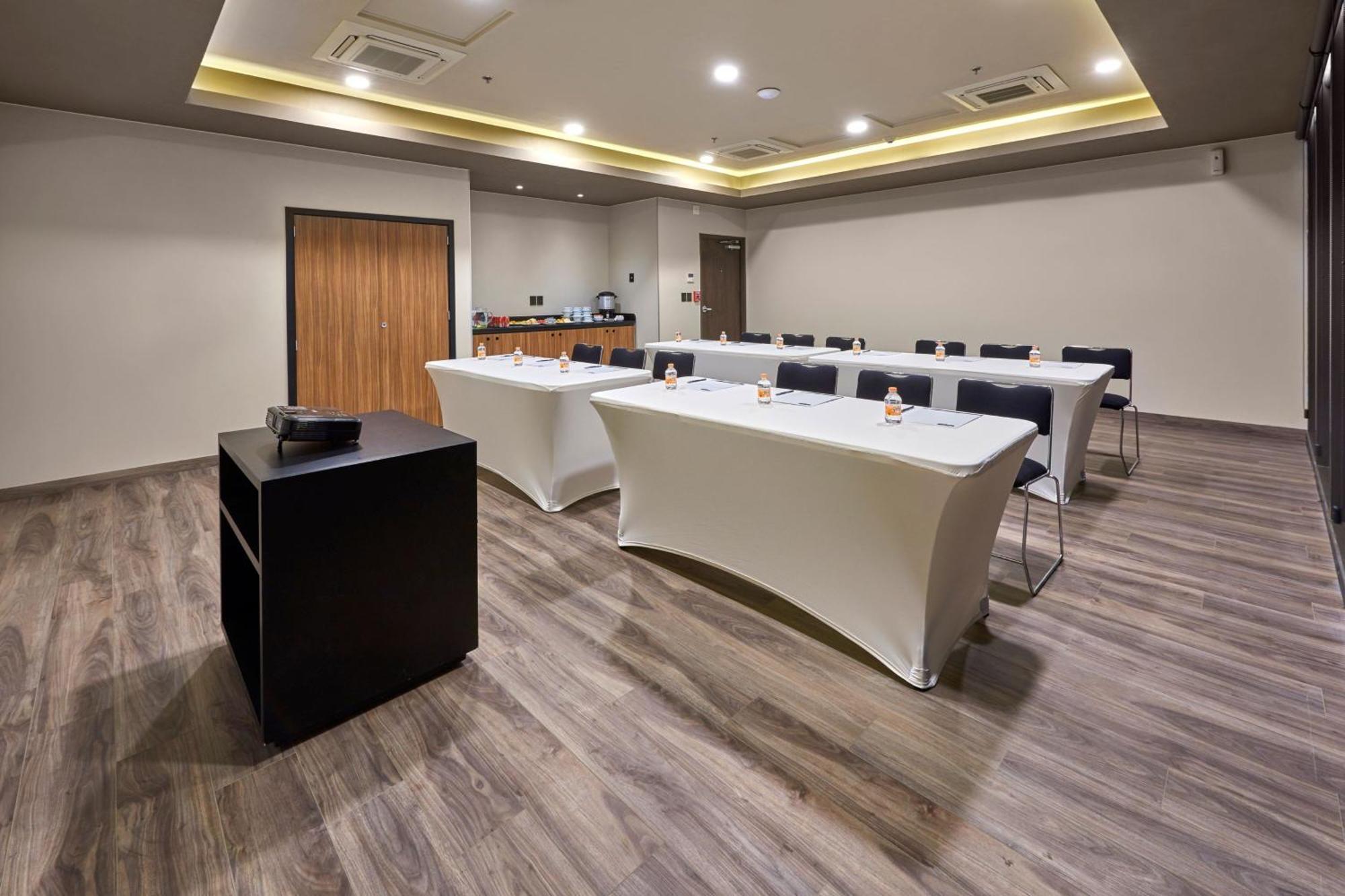 Express By Marriott Hotel