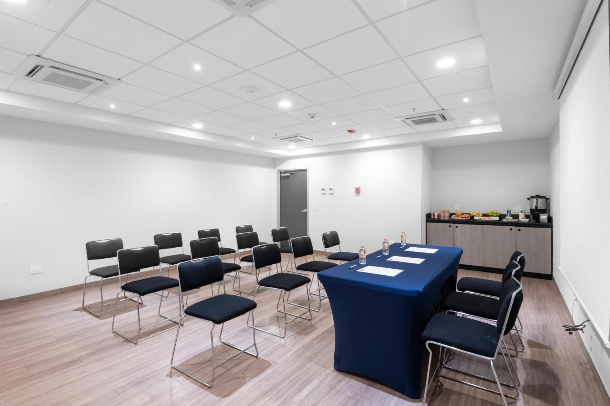 Hotel Express Junior By Marriott Altabrisa