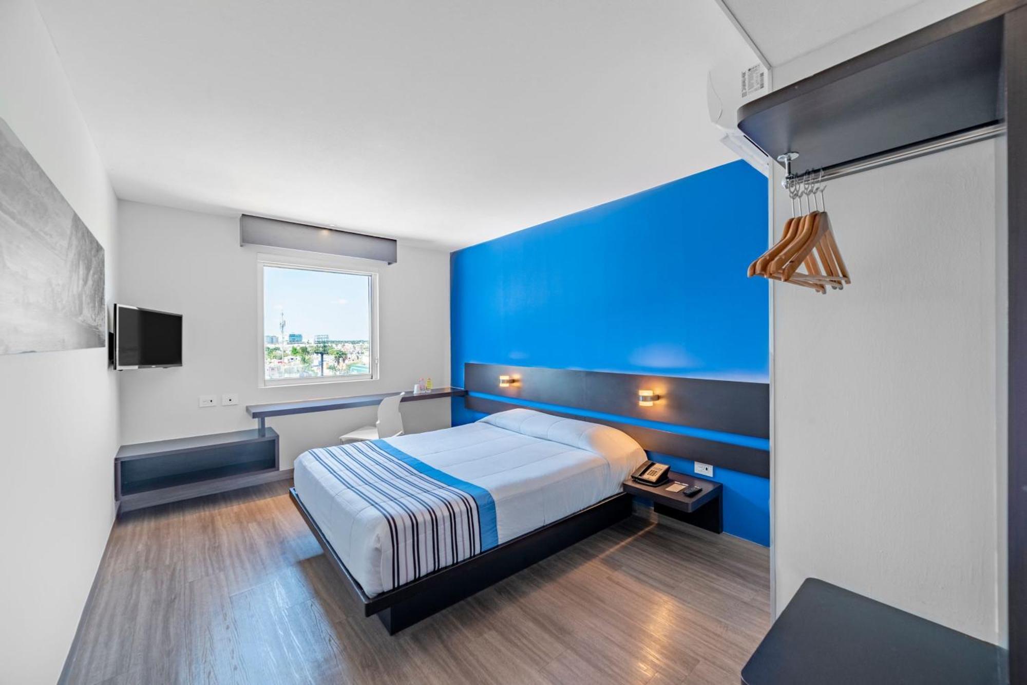 Hotel Express Junior Altabrisa
