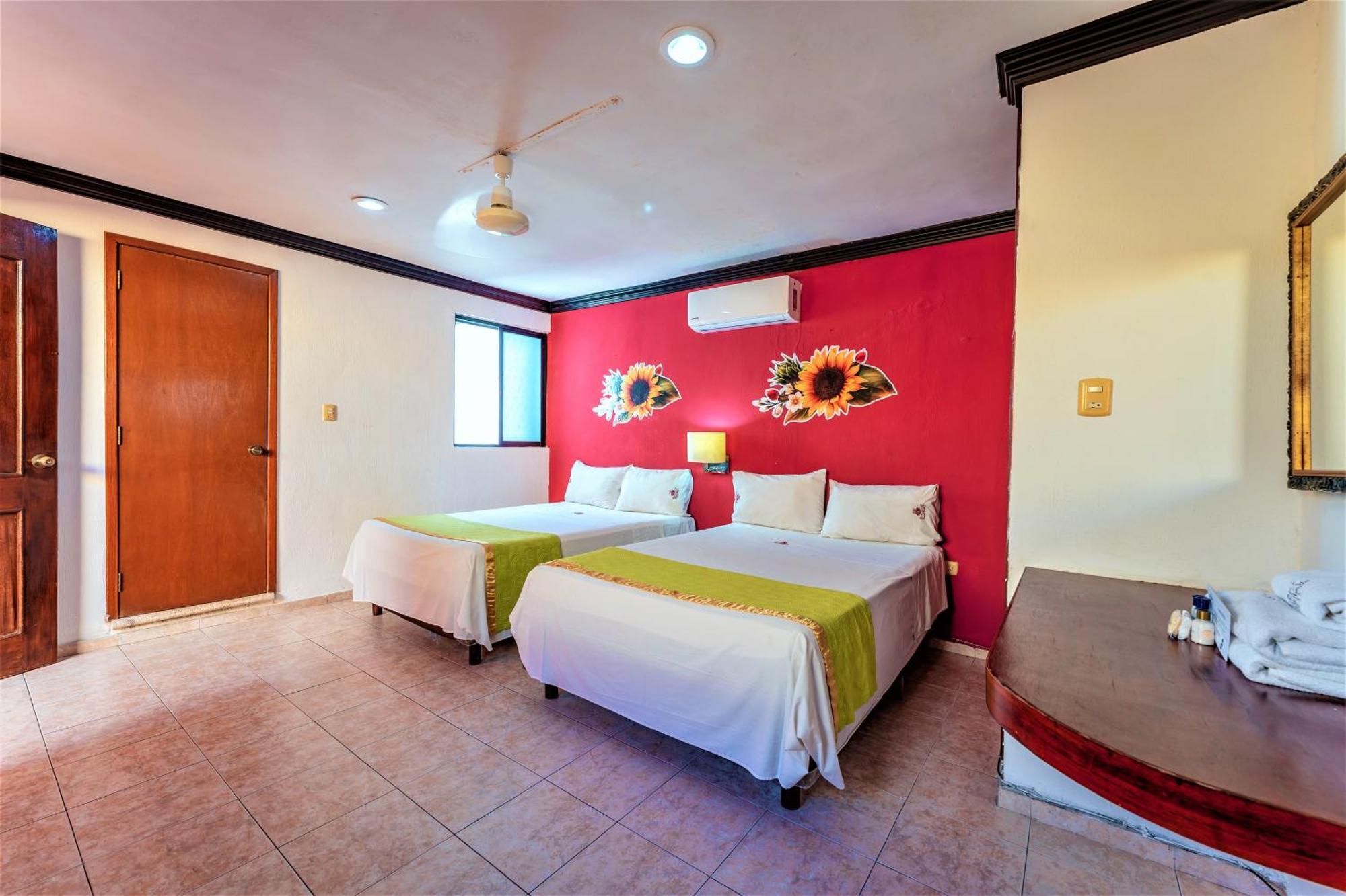Gran Centenario Hotel 3*