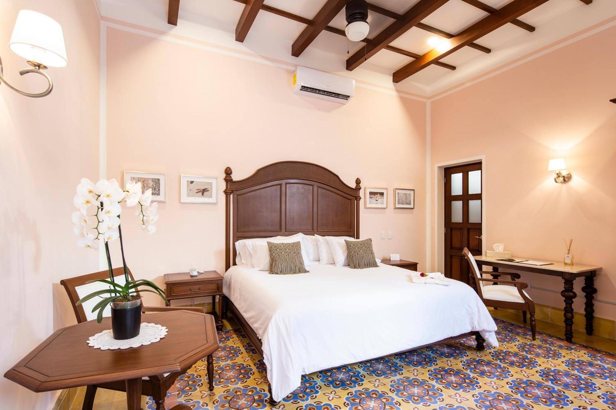 Casa Tavera Hotel