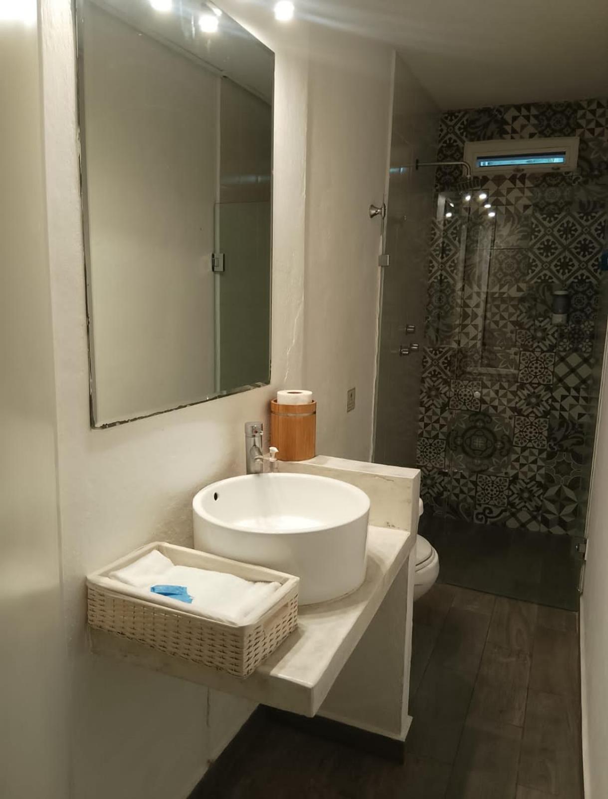 Downtown 3*