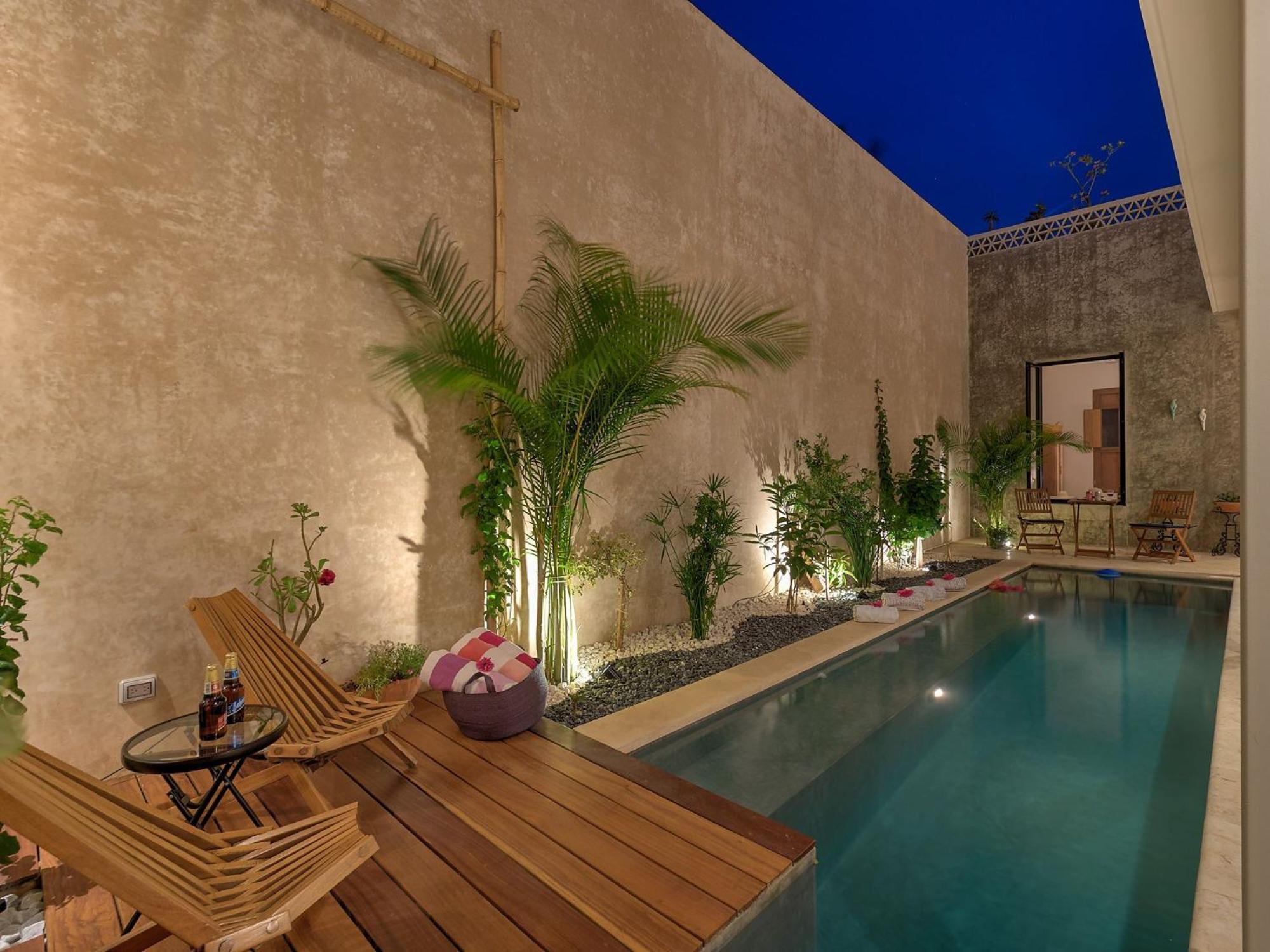 Casa Gardenia, By Lobby Pm *