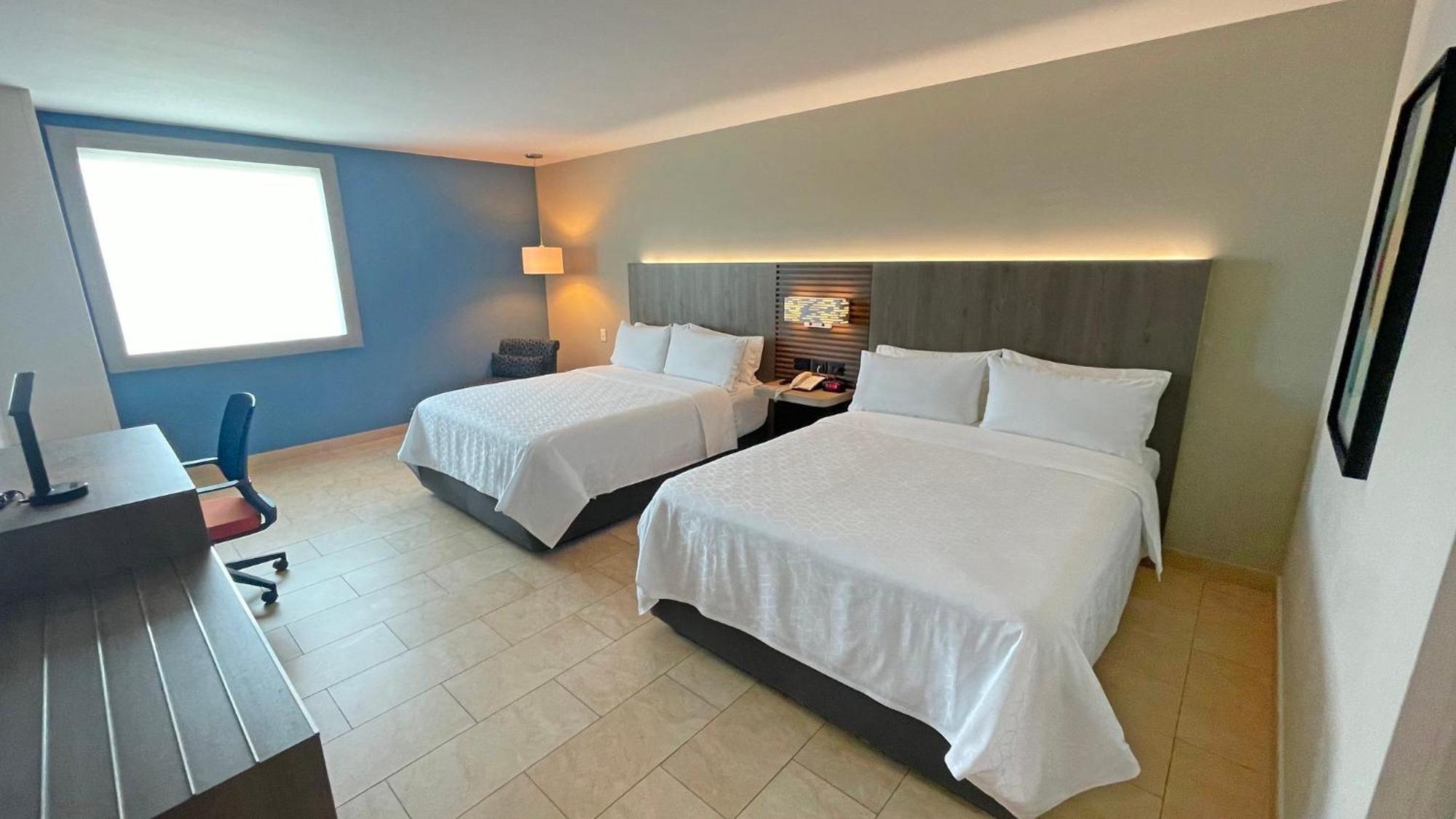 Hotel Express Mérida, An Ihg Mérida