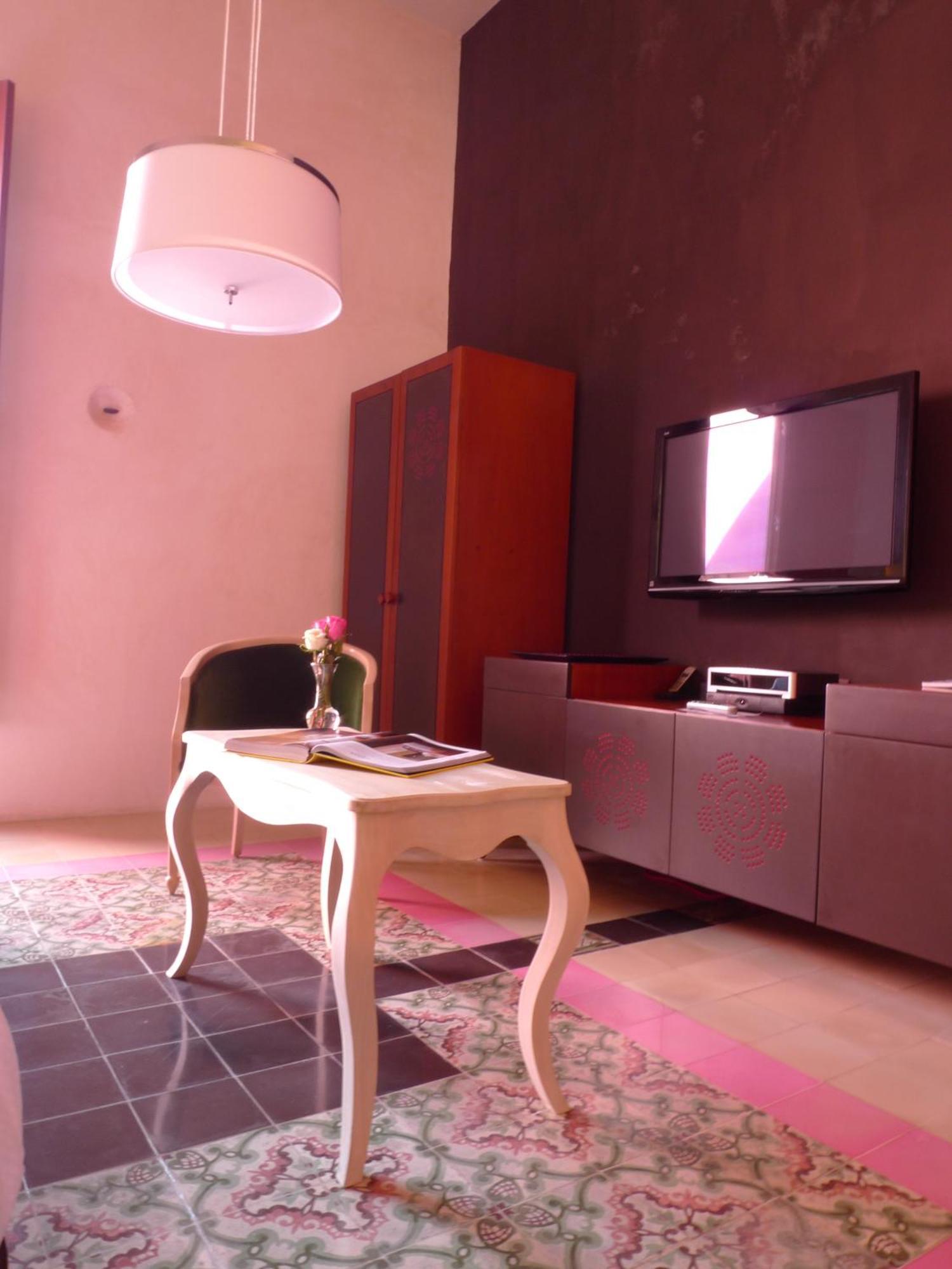 Rosas & Xocolate Boutique And Merida, A Member Of Design