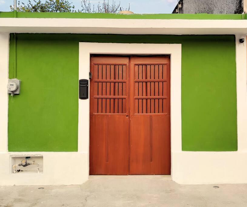 Casa Colibri Con Alberca En El Centro Mérida