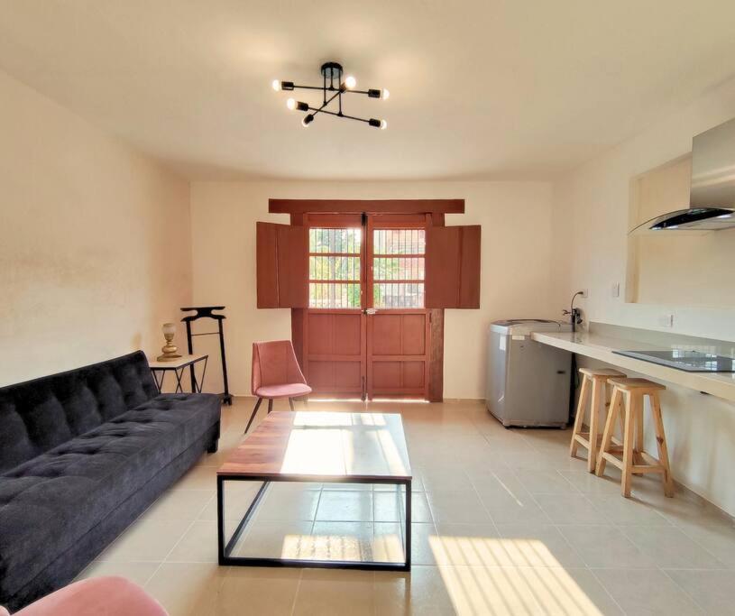 Apartamento Casa Colibri Con Alberca En El Centro Mérida