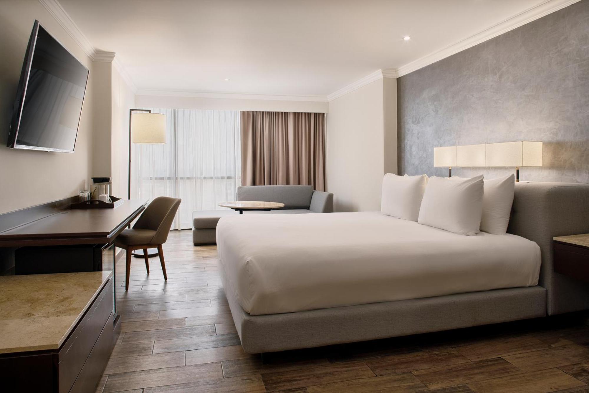 Hyatt Regency 5*
