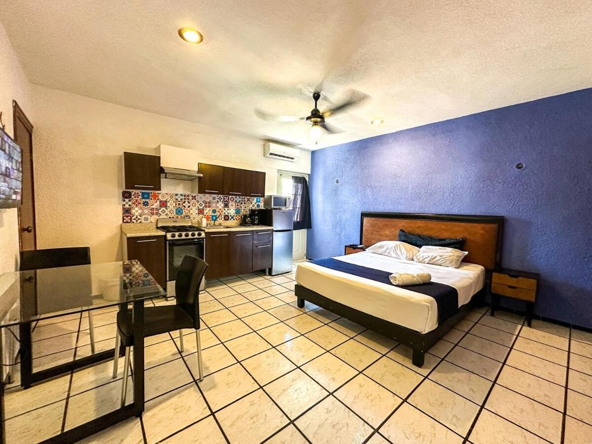 Espacio Creado 3 Personas Con Piscina * Mérida