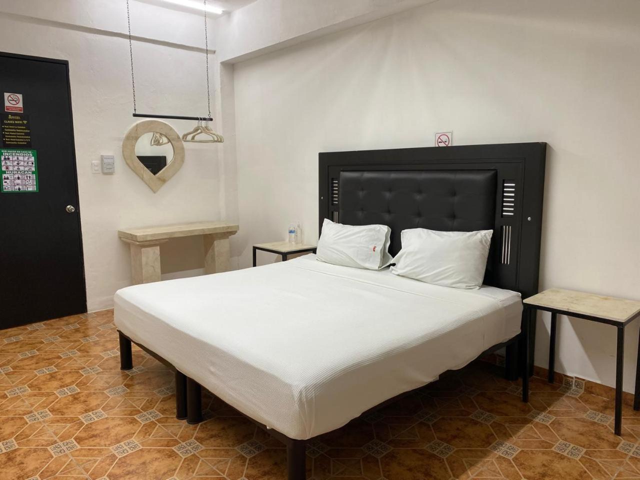 Hotel La Catedral 2*
