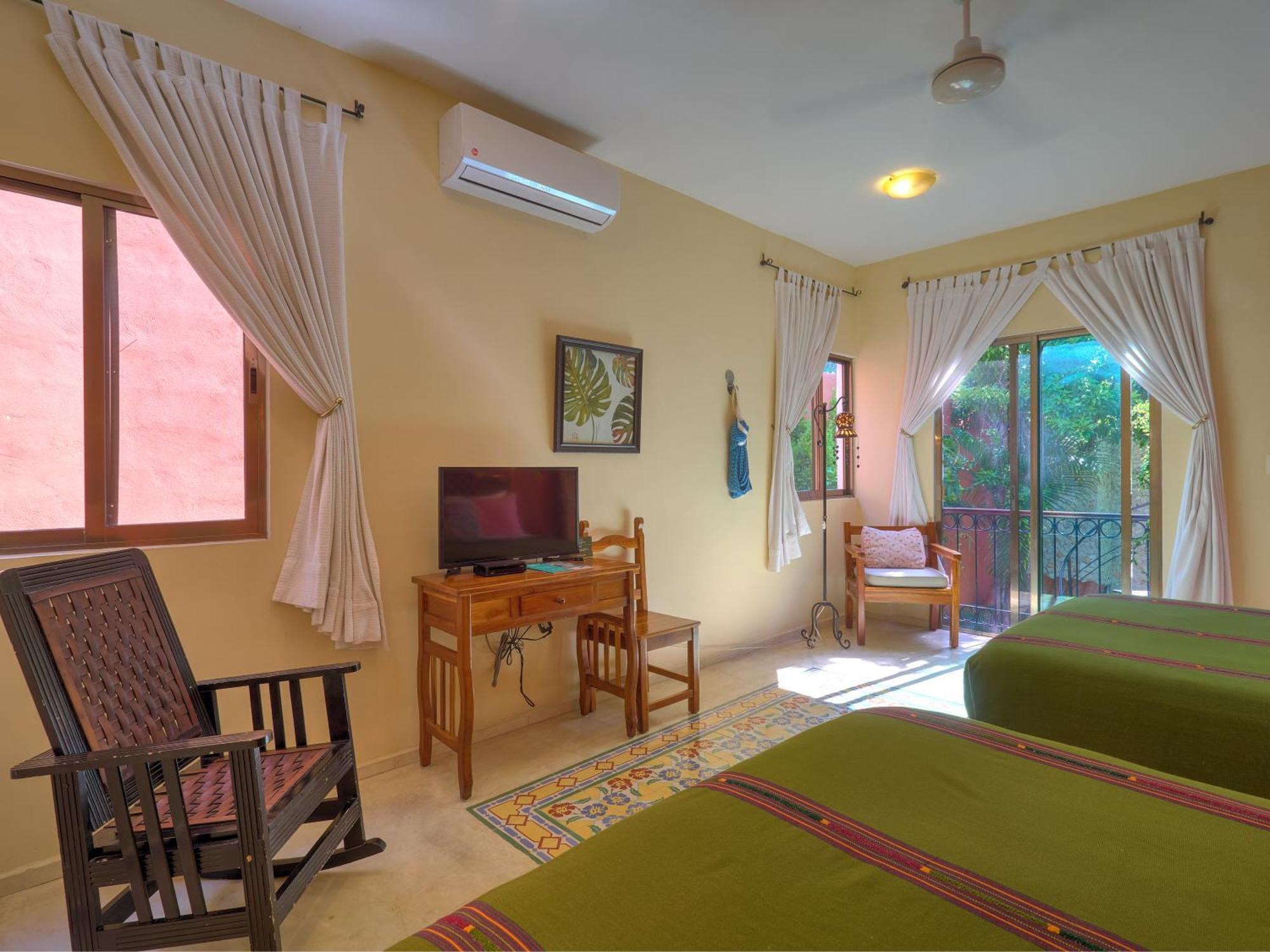 Casa Del Maya Bed & Breakfast
