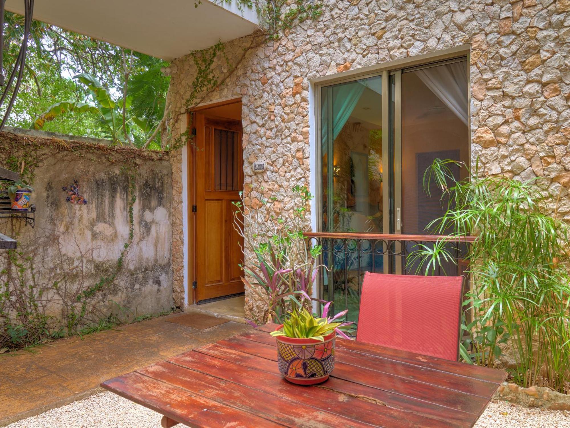 Casa Del Maya Bed and breakfast
