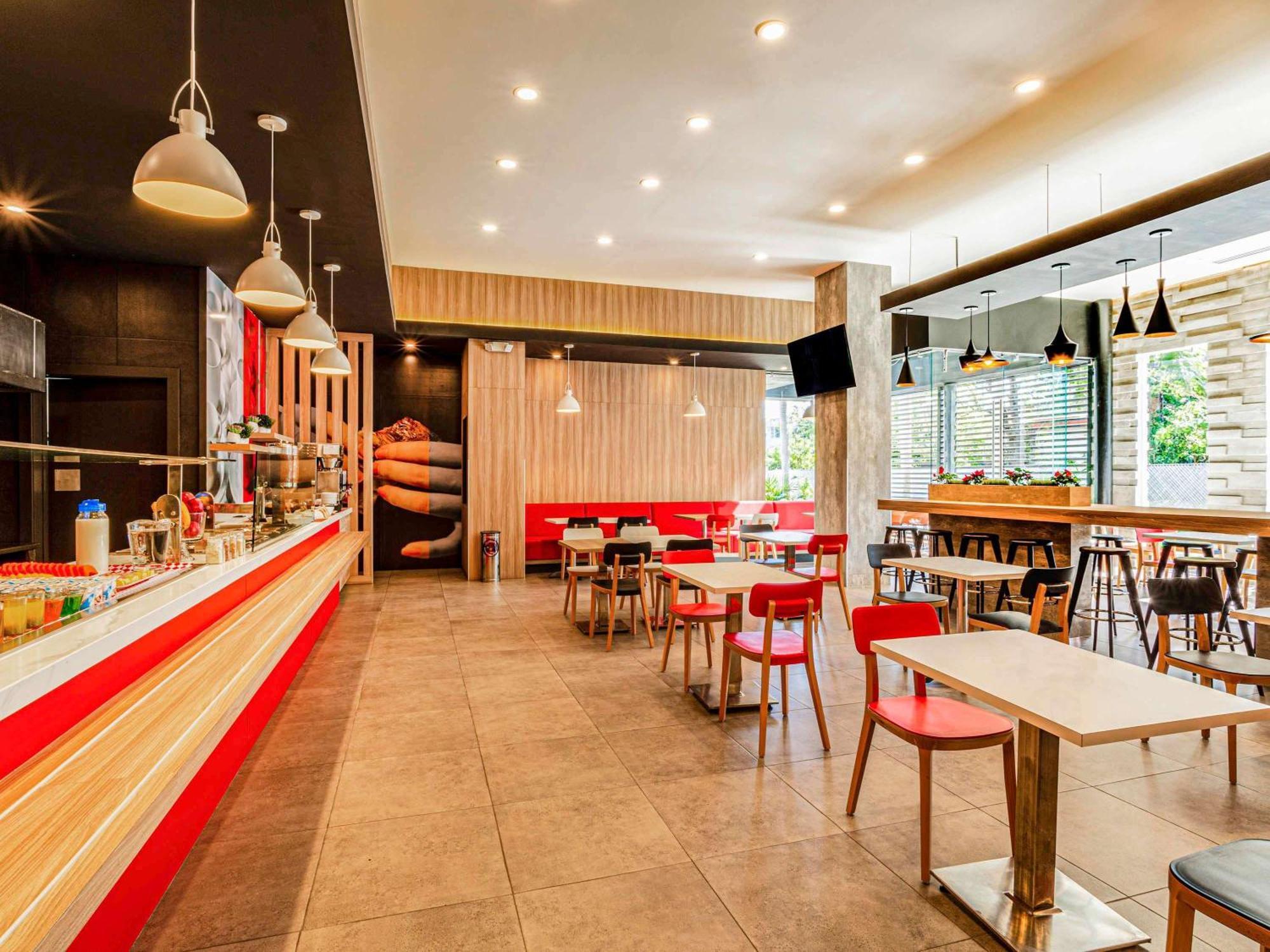 Hotel Ibis 3*