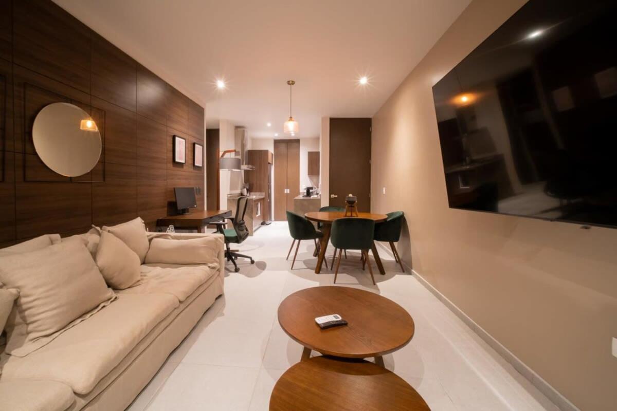 Peninsula 2 Bedroom Designer & 200 Mb Fast Wifi New Listing! * Mérida