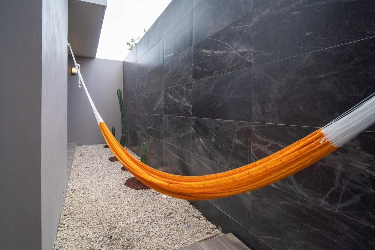 Apartamento Peninsula 2 Bedroom Designer & 200 Mb Fast Wifi New Listing! Mérida