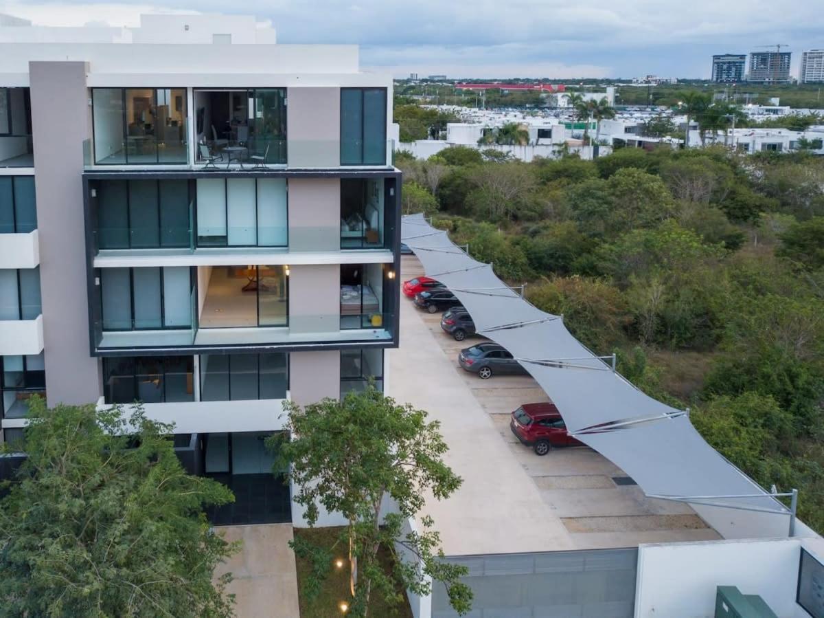 Peninsula 2 Bedroom Designer & 200 Mb Fast Wifi New Listing! Apartamento