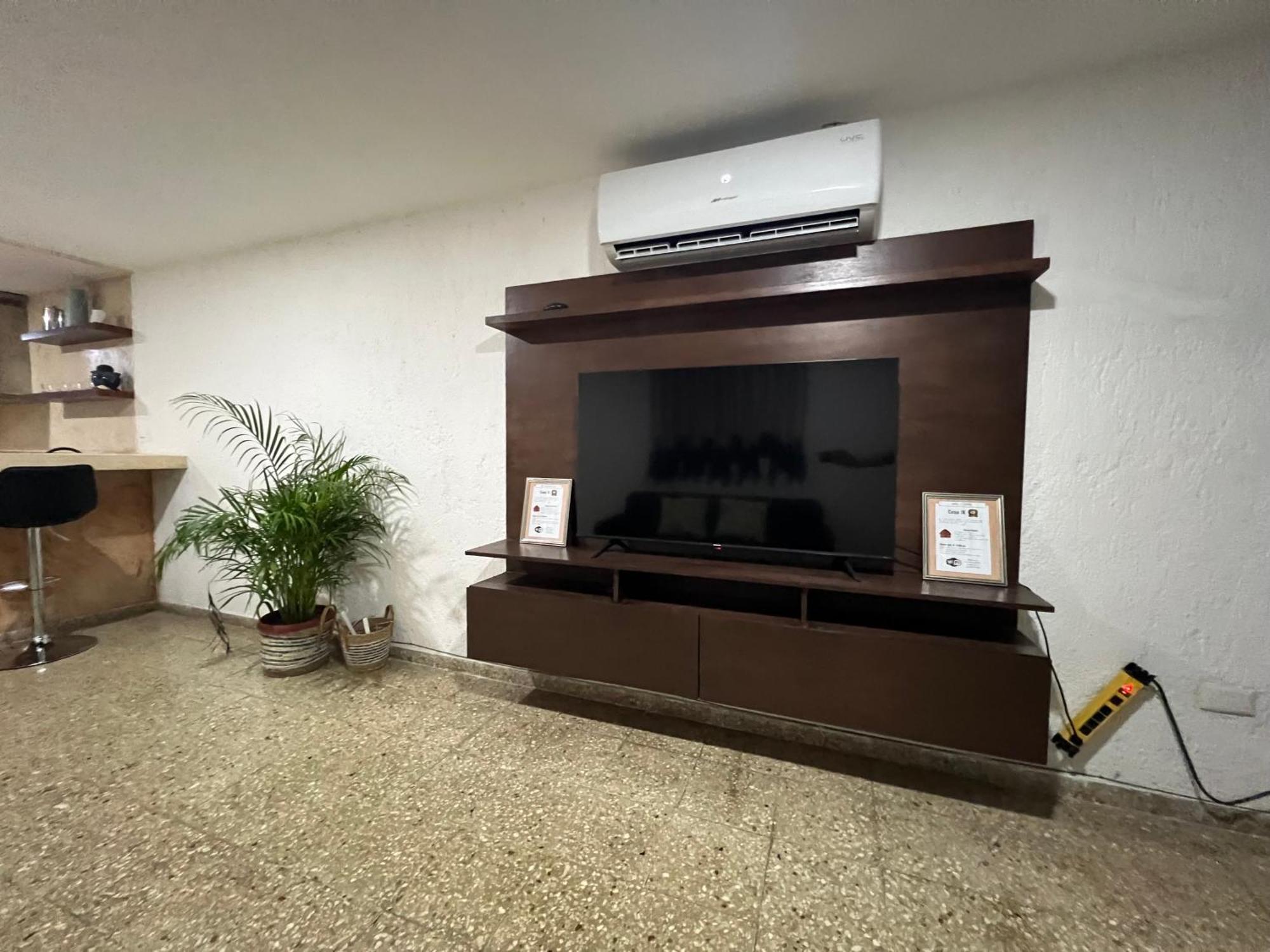 Casa Ik 6 Min Airport 8 Min Dowtown Сasa de vacaciones *