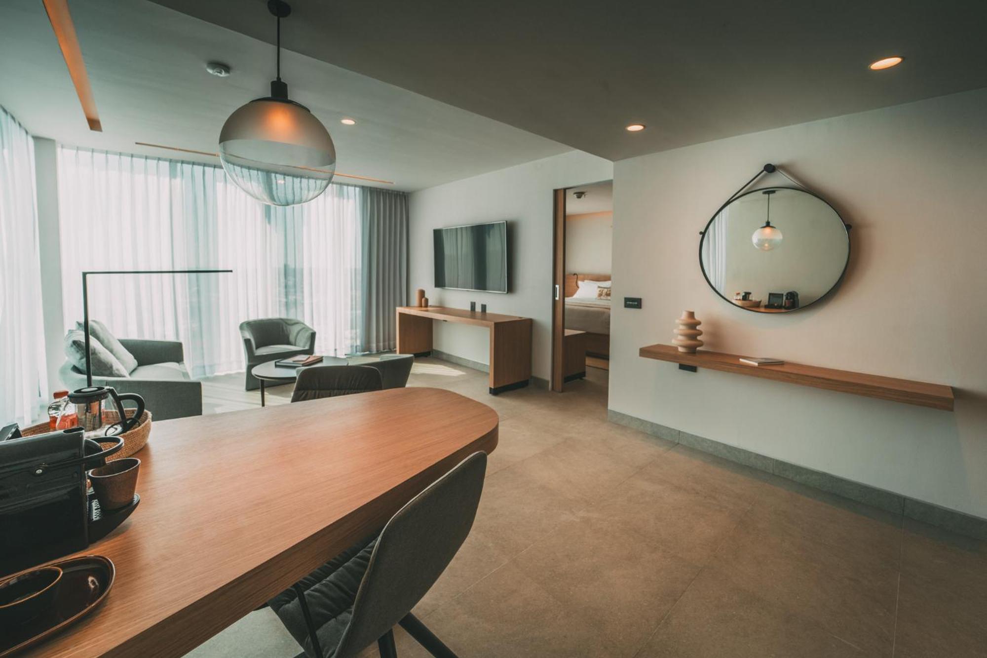Ioh Mid Center Hotel