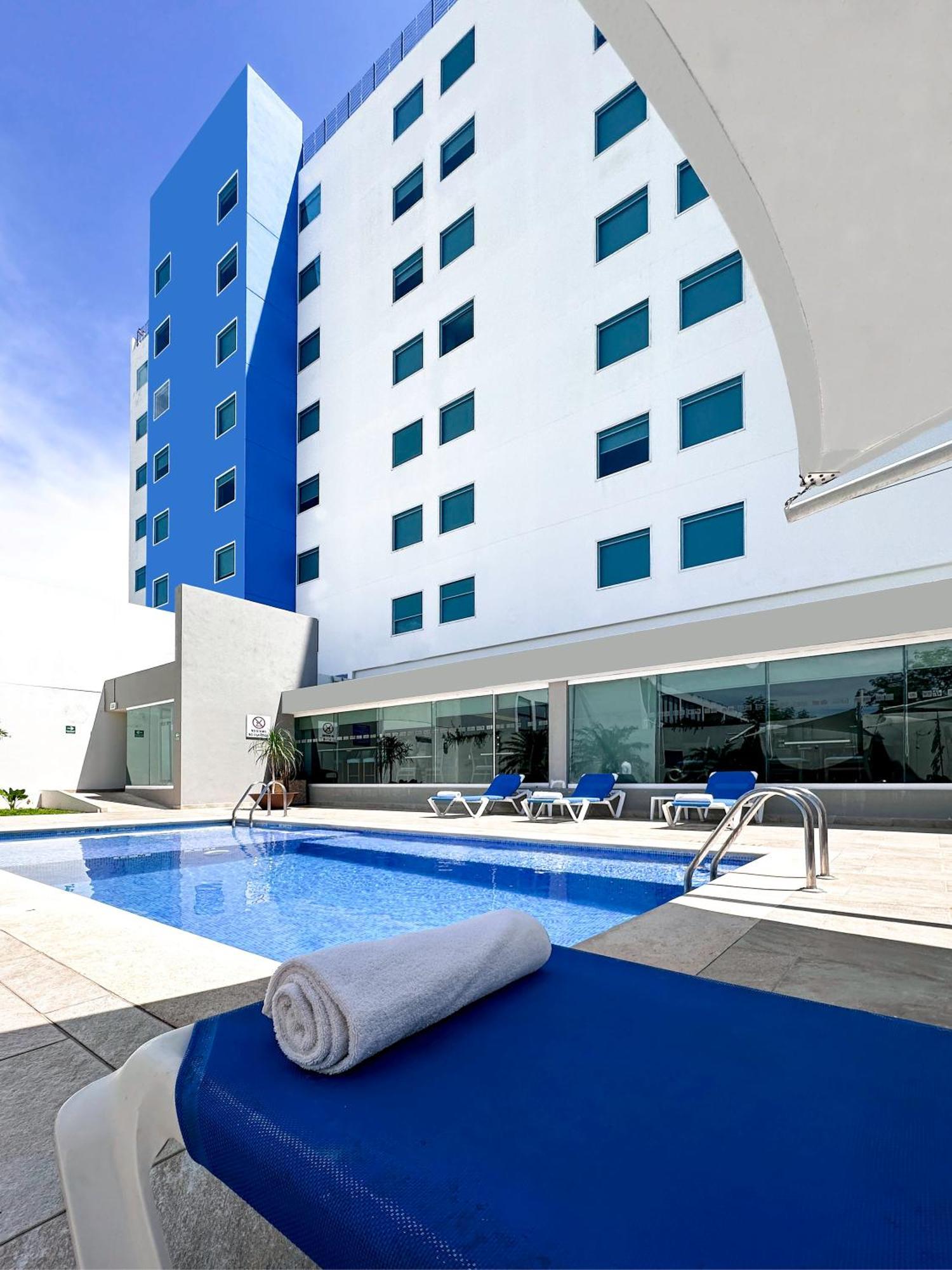 Hotel Express Mérida, An Ihg