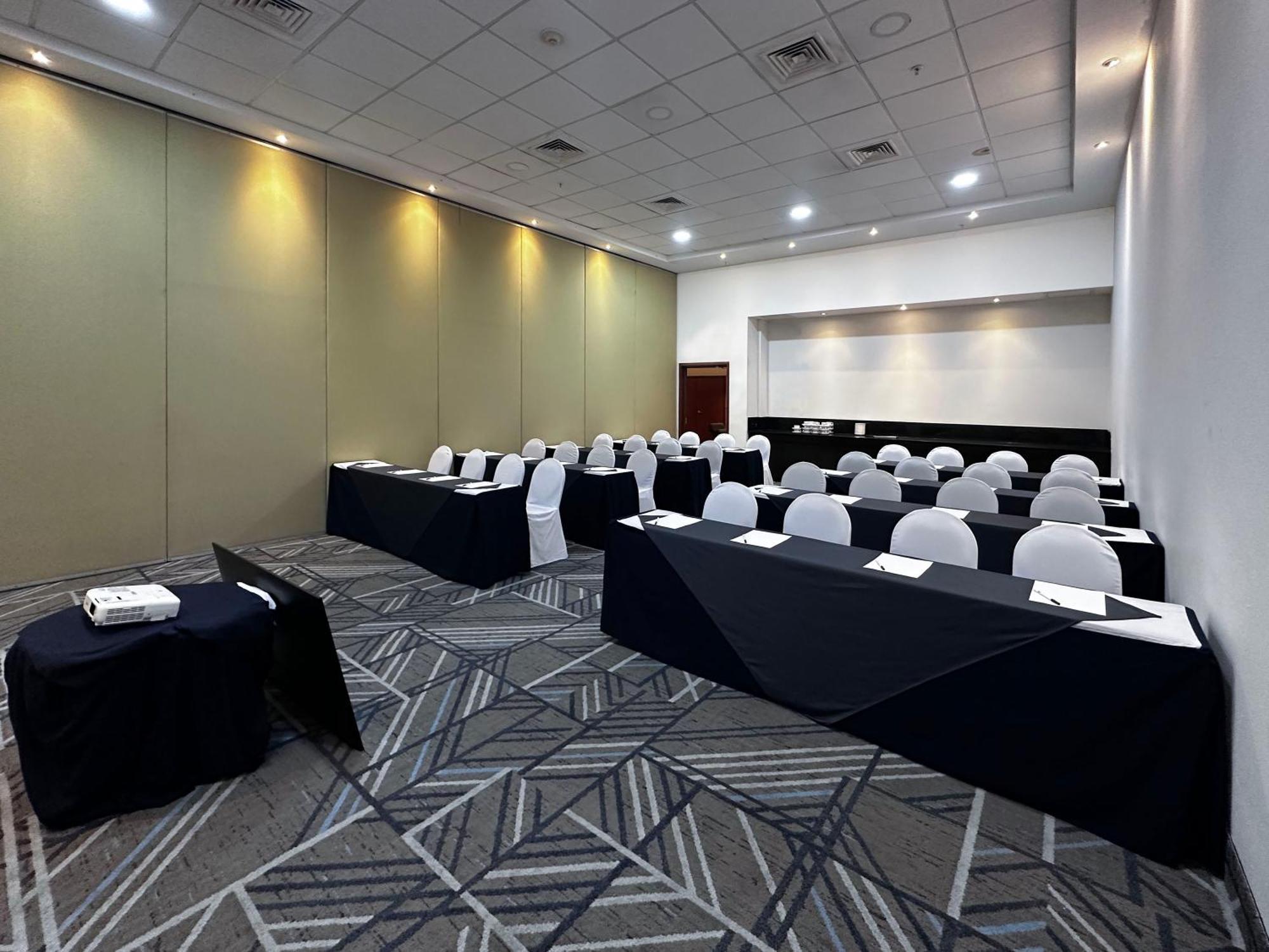 Express Mérida, An Ihg 4*