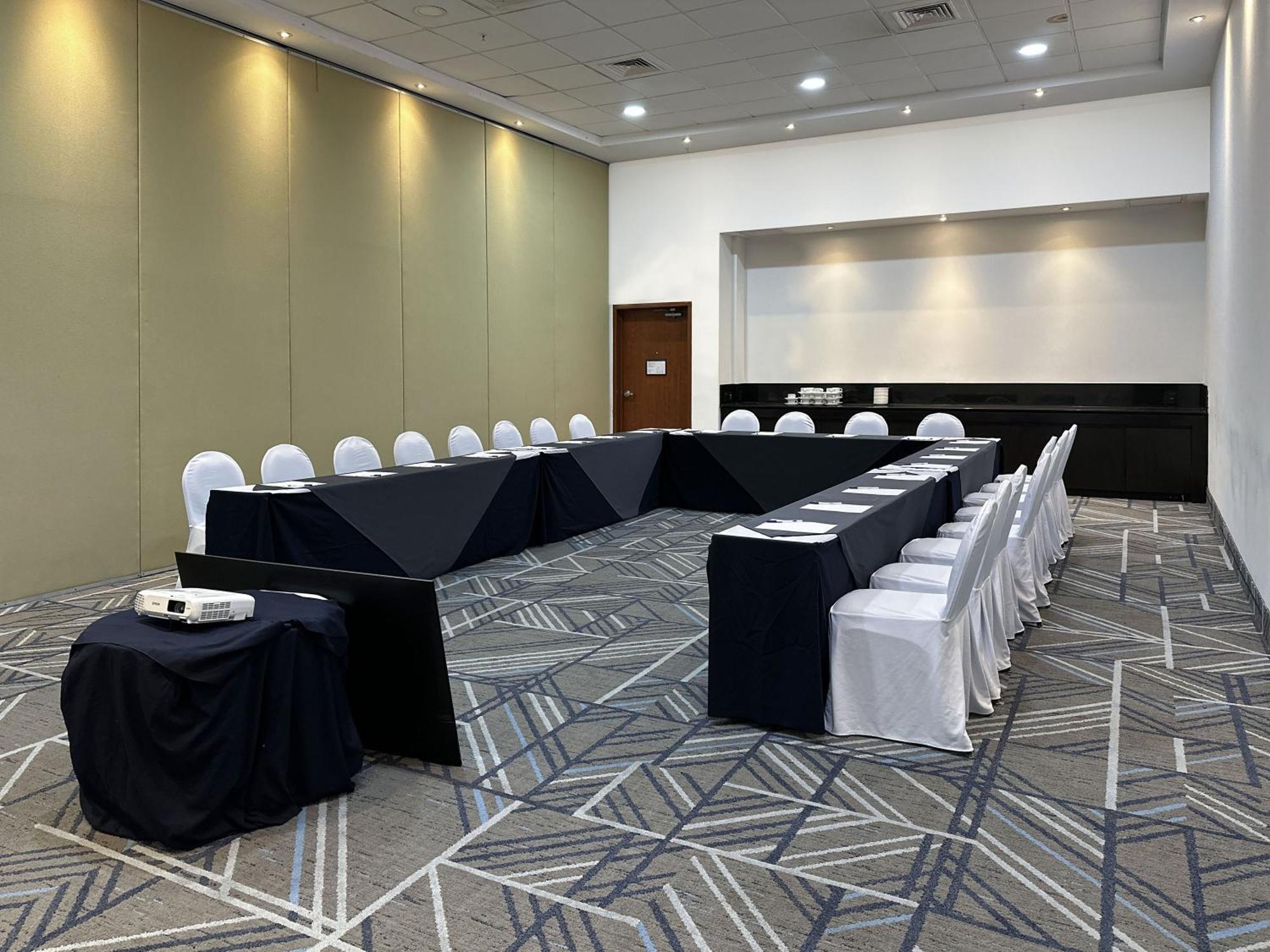 Express Mérida, An Ihg 4* Mérida