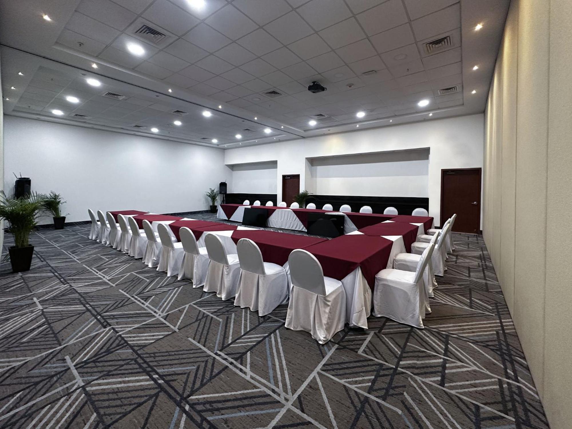Express Mérida, An Ihg Hotel Mérida