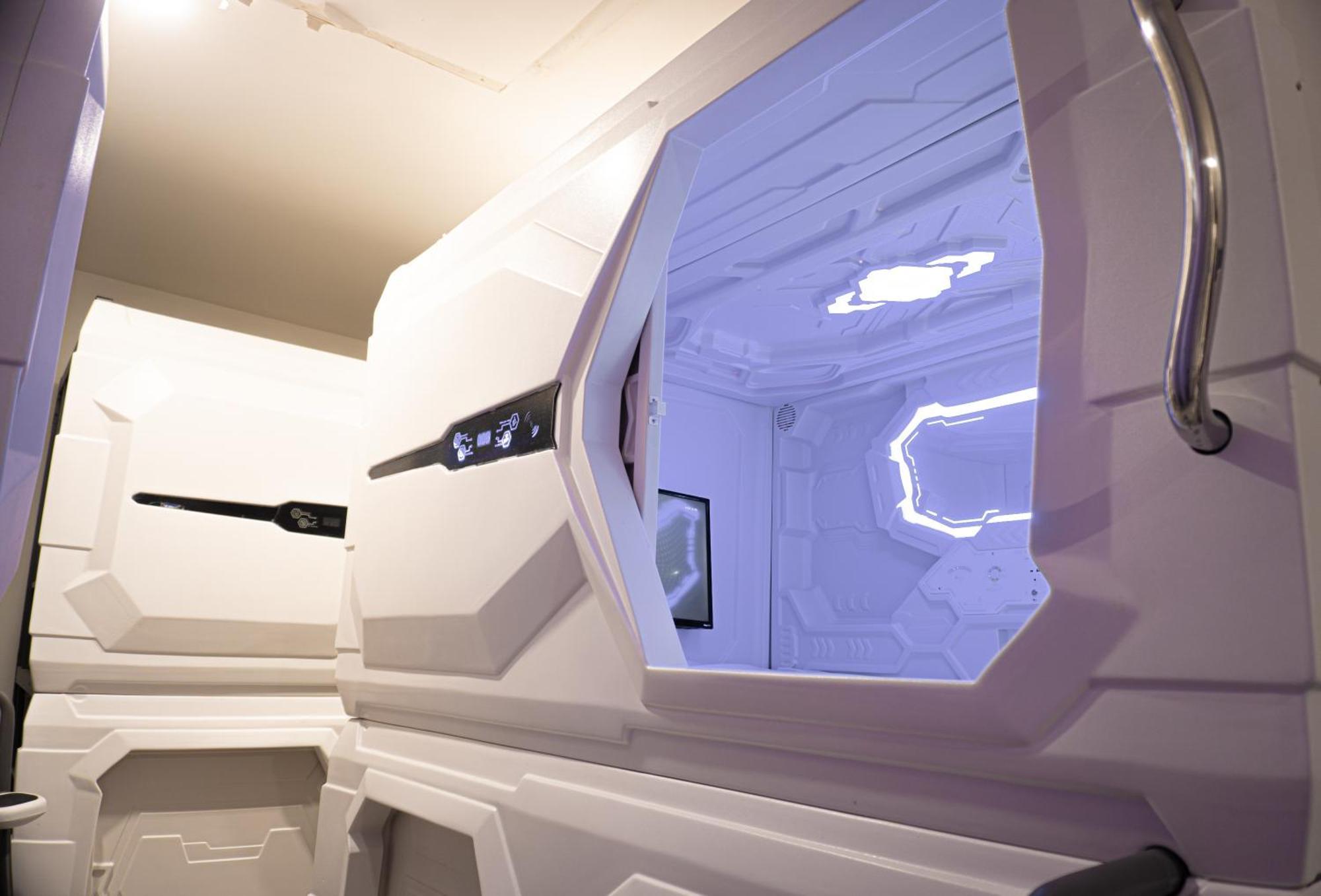 Capsule hotel Kapsul Express