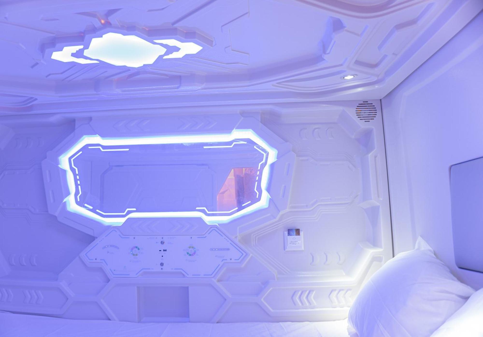 Capsule hotel Kapsul Express