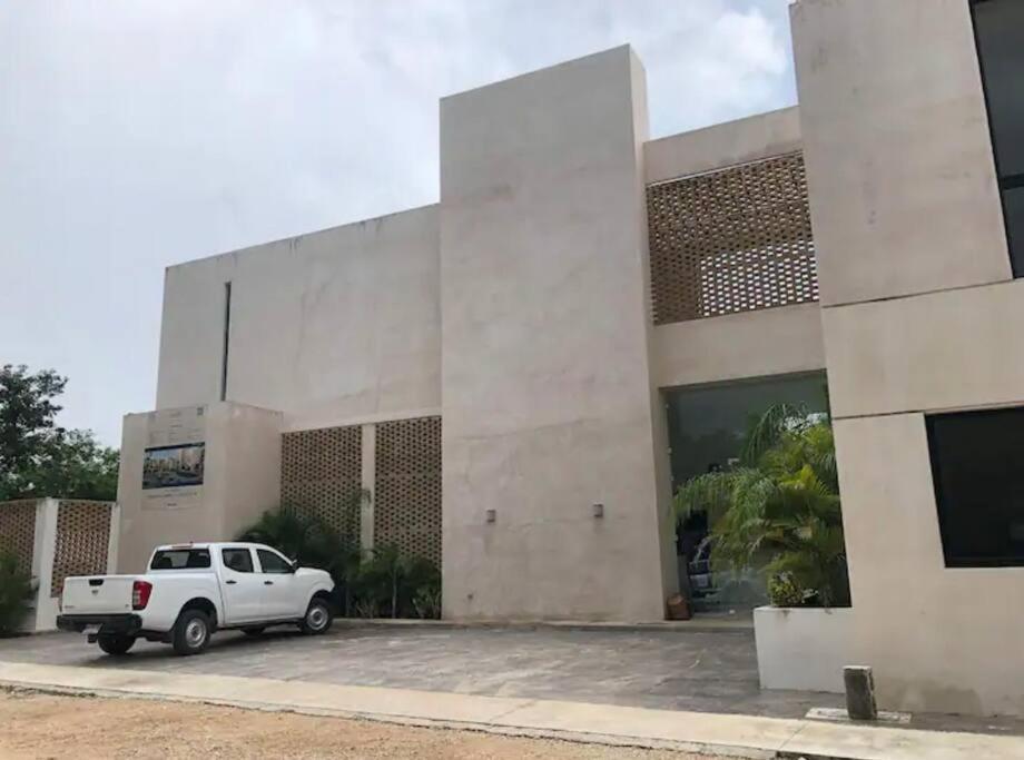 Departamento En Temozon Planta Baja Con Amenidades Estacionamiento Incluido Apartamento Mérida