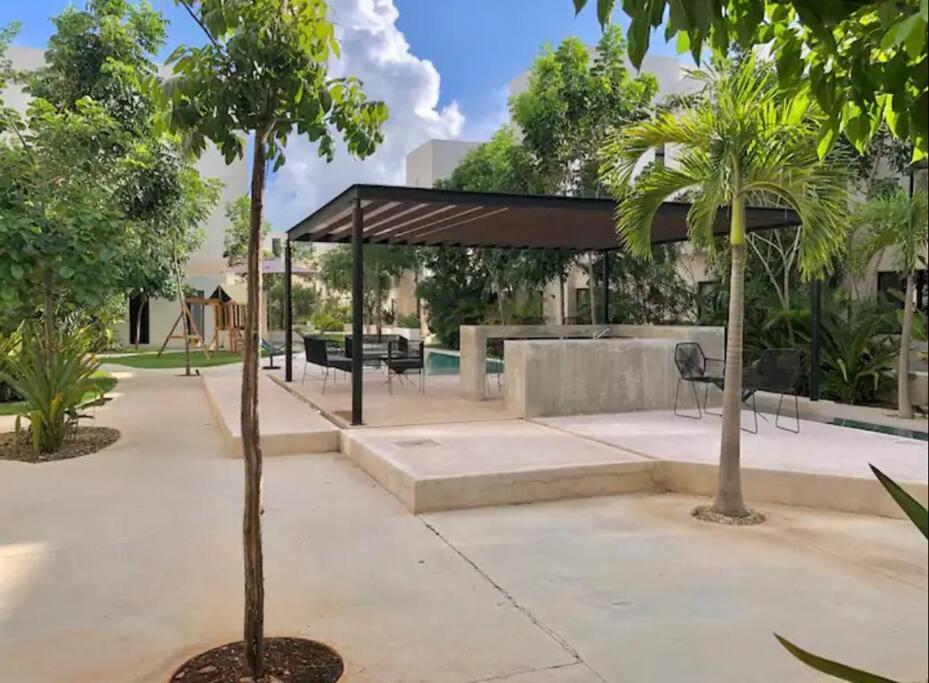 Departamento En Temozon Con Terraza Y Amenidades Estacionamiento Incluido * Mérida