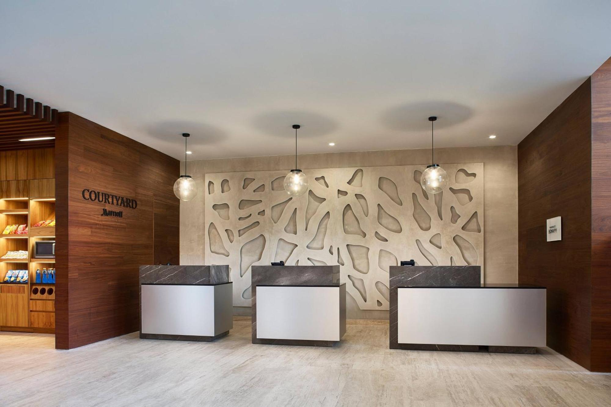 Hotel Courtyard By Marriott Downtown