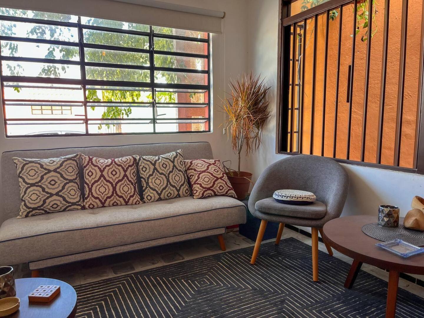Local Living Charm & Rooftop