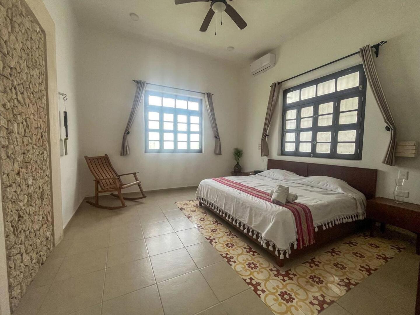 Casa Grande 5 Blocks To Montejo Holiday home