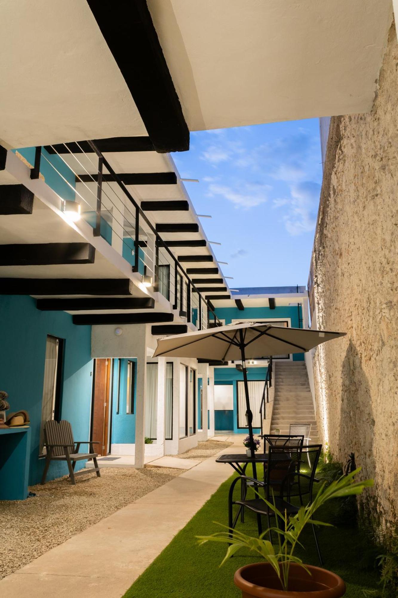 Xuva Apartahotel *