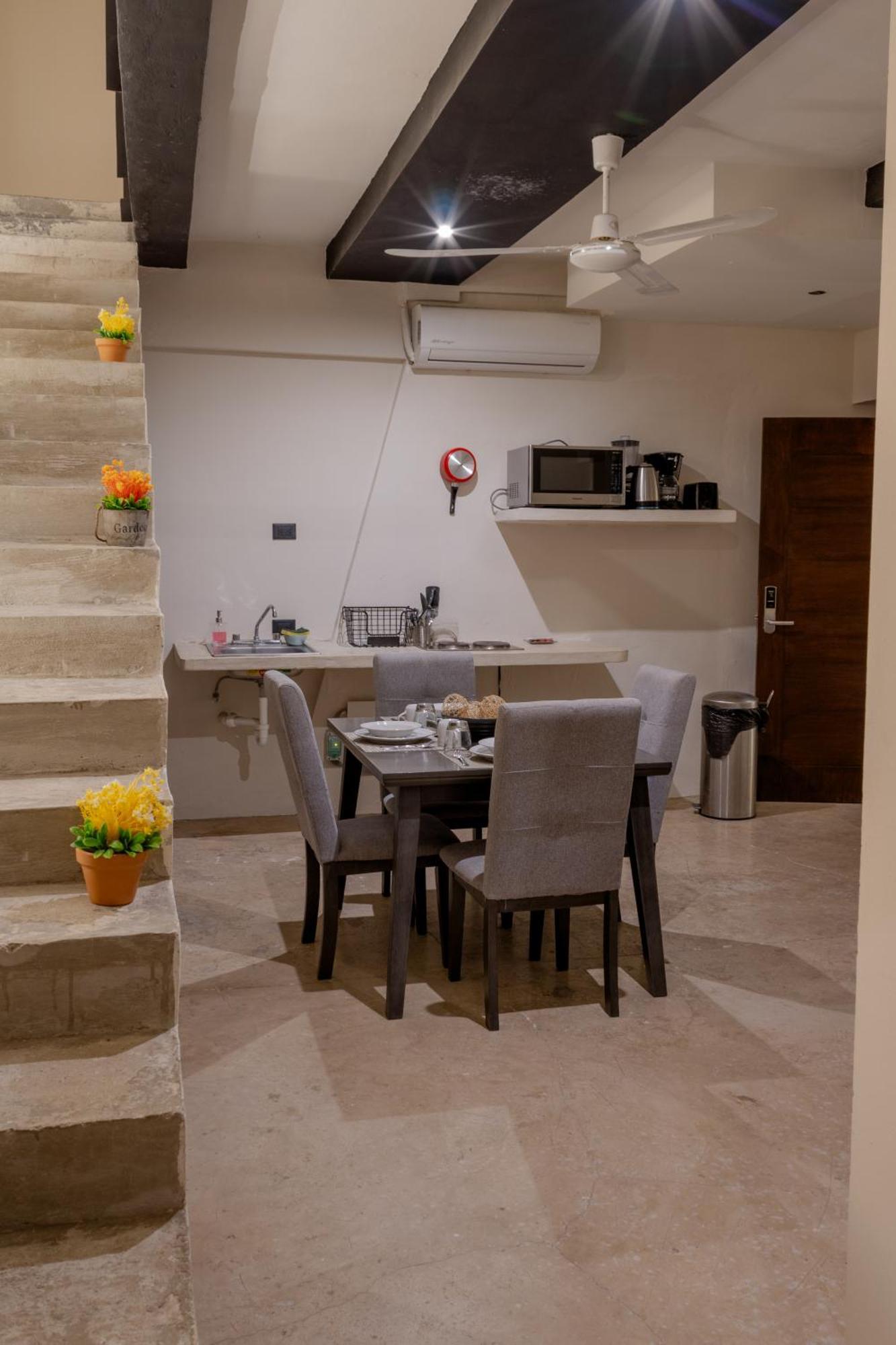 Xuva Apartahotel *