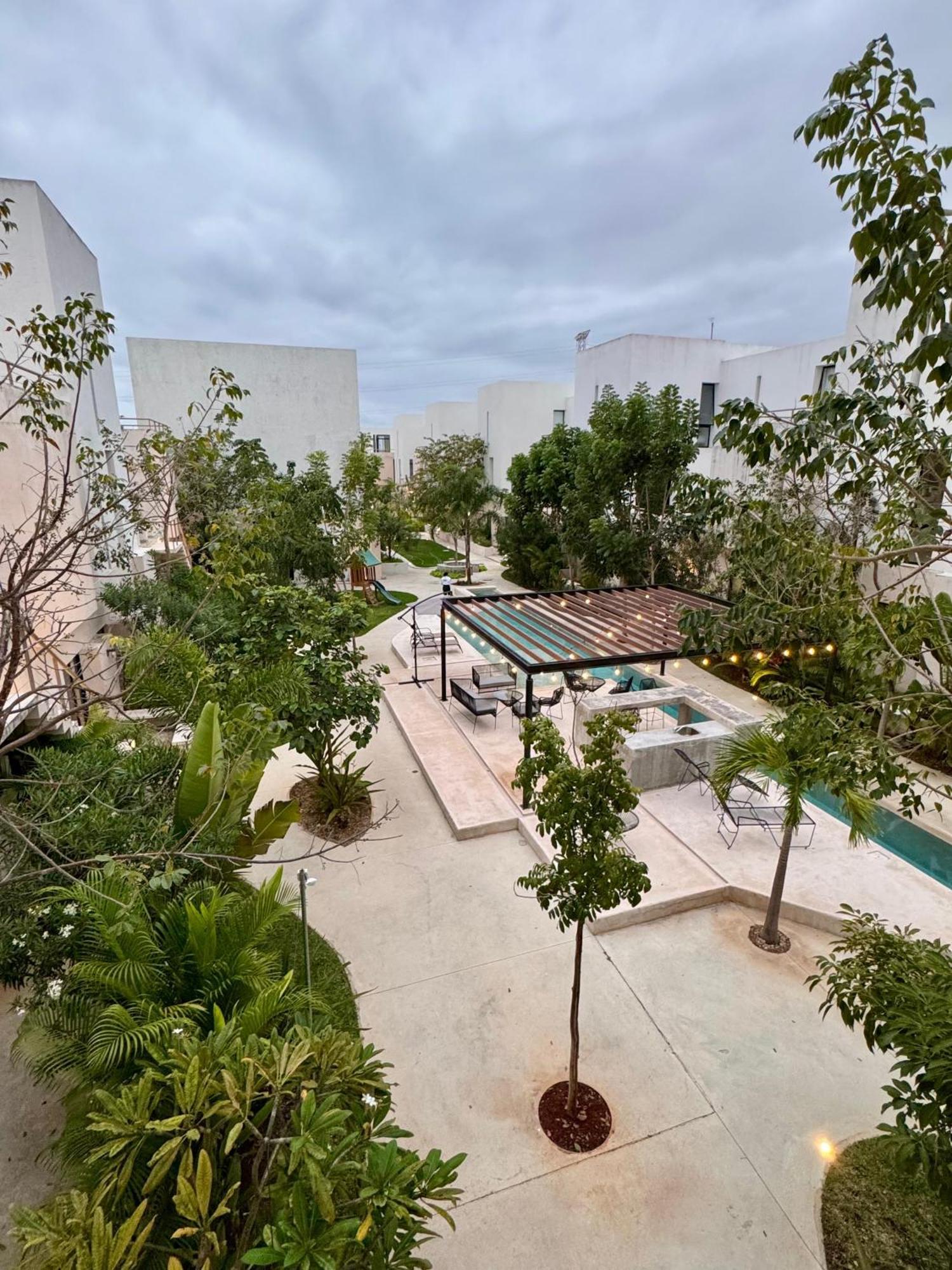 Departamento En Temozon Con Terraza Y Amenidades Estacionamiento Incluido Apartamento *