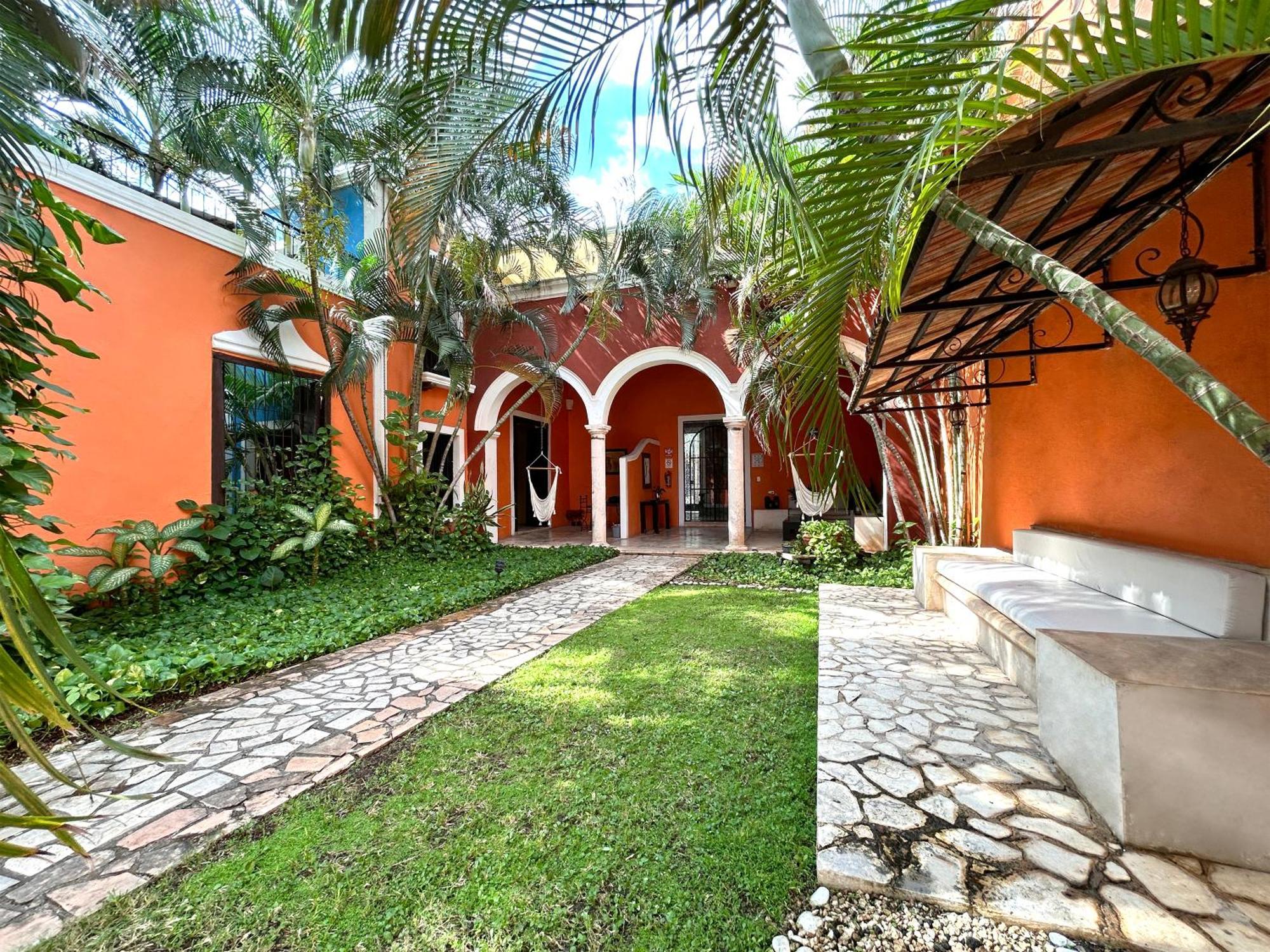 Art 64 Boutique - Adults Only 3* Mérida
