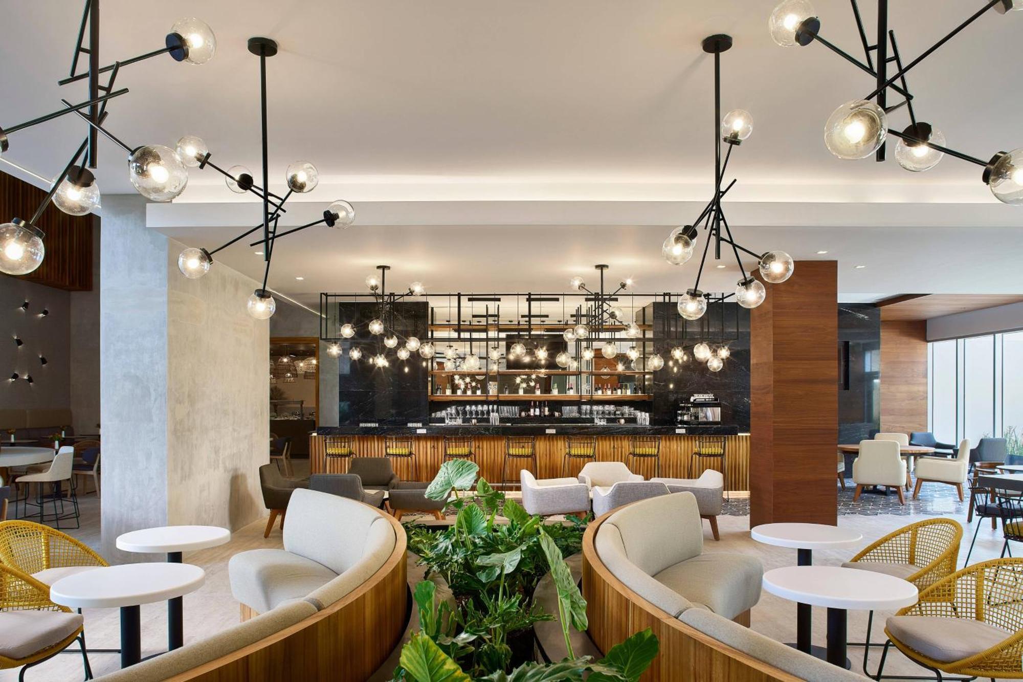 Courtyard By Marriott Downtown Hotel 4*