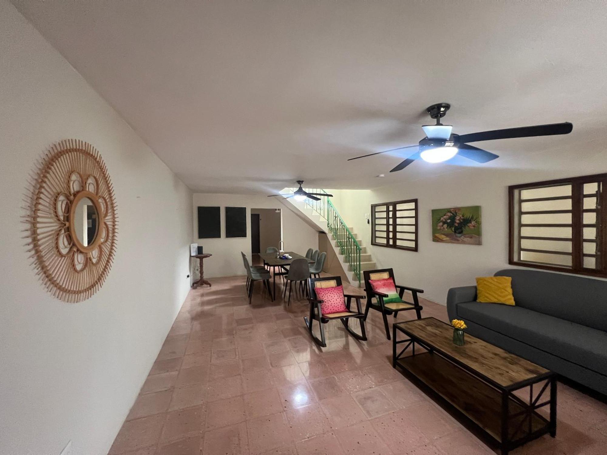 Casa En El Centro De Merida, 5 Y 3 Banos, Ideal Grupos * Mérida