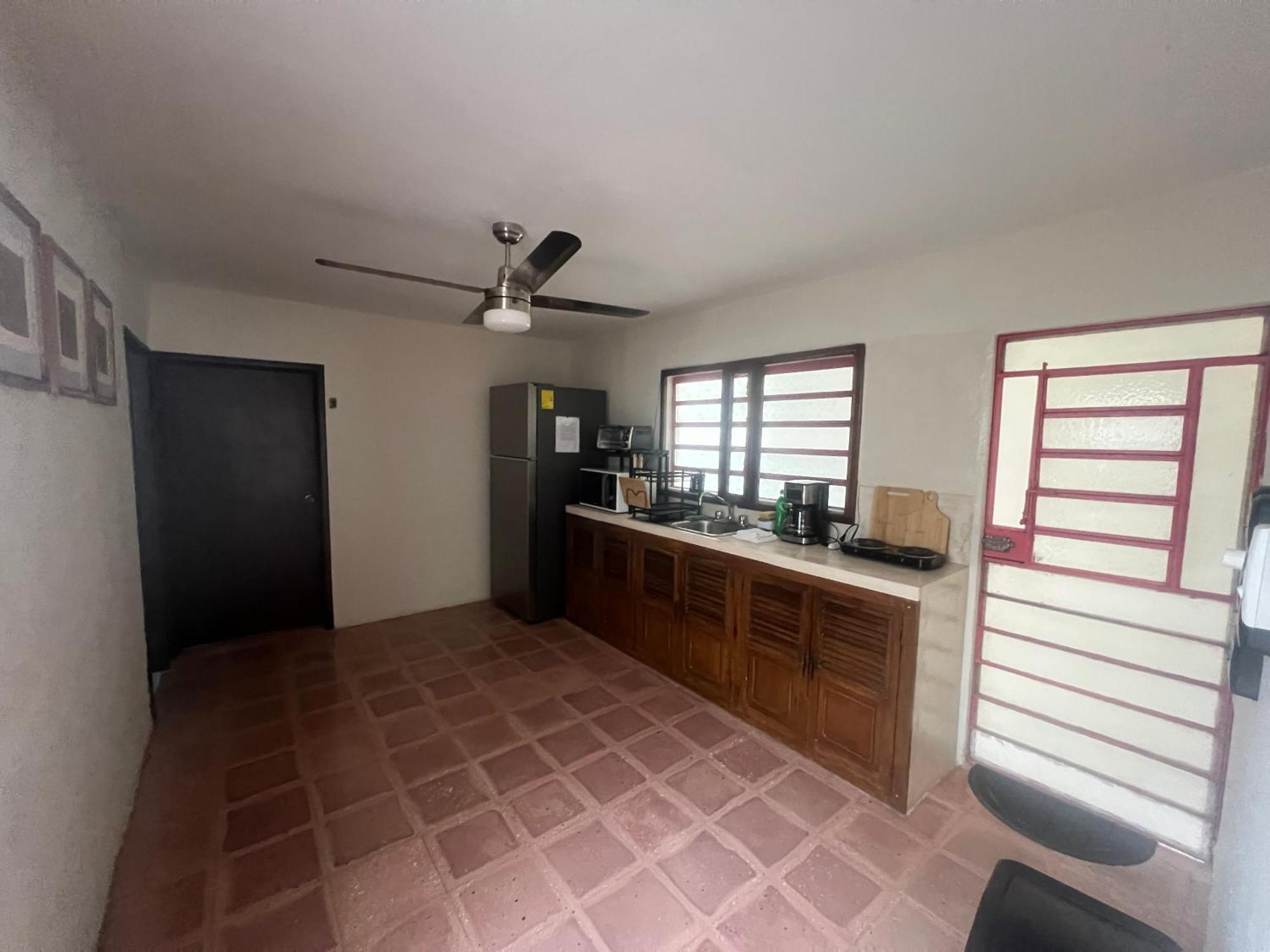 Casa En El Centro De Merida, 5 Y 3 Banos, Ideal Grupos Mérida
