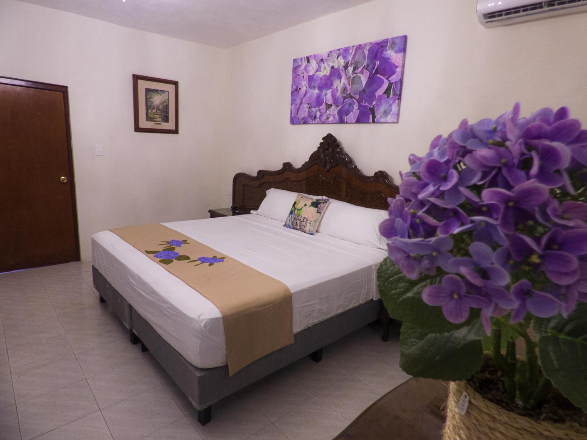 Hotel Boutique Flores Y Gemas 4*