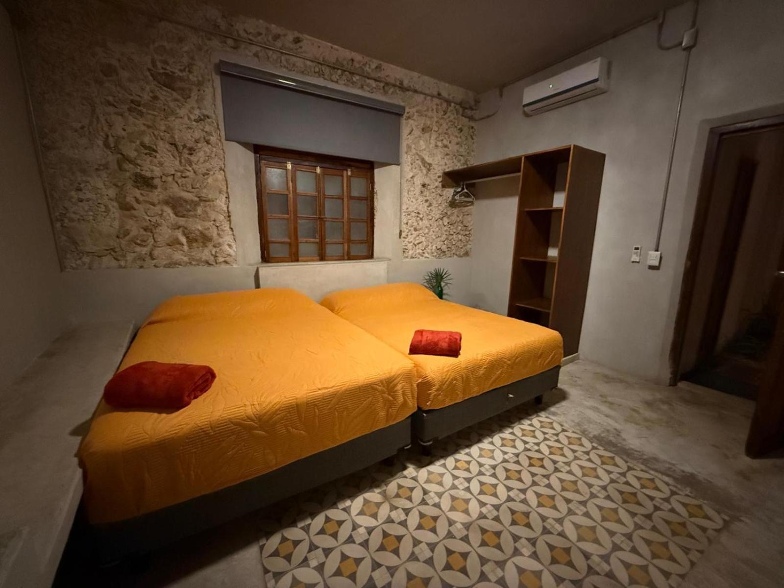 Bed and breakfast Casa 10 Persona Con Piscina, Centro, Casa Nido Rosa *