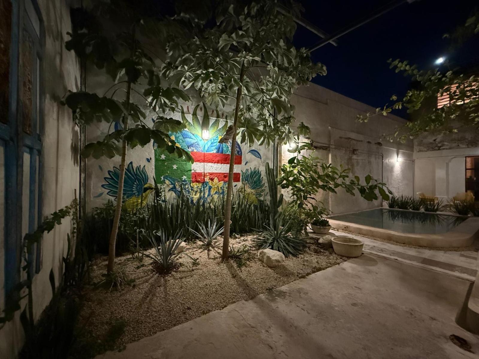 Bed and breakfast Casa 10 Persona Con Piscina, Centro, Casa Nido Rosa Mérida