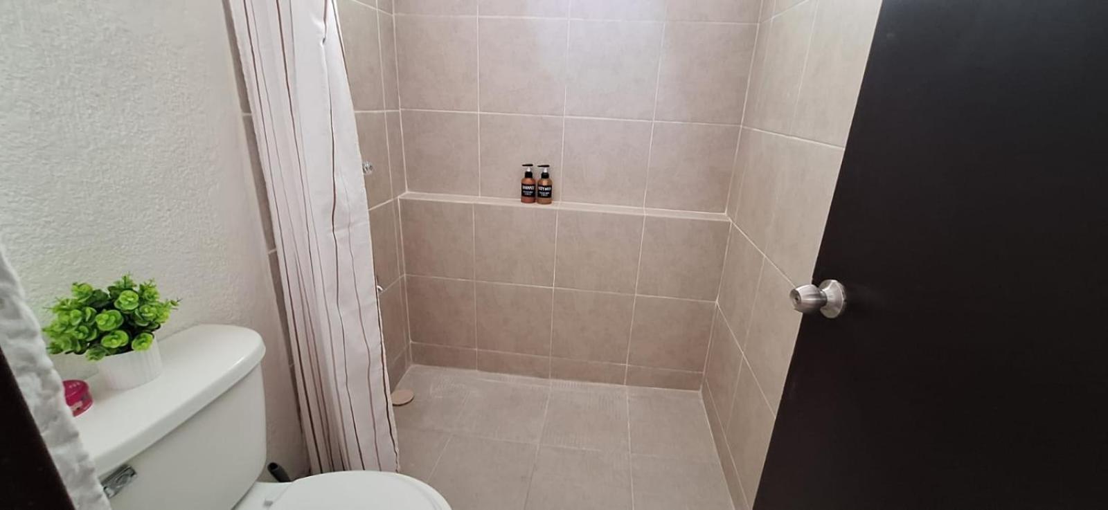 Casa En Puesta Del Sol/excelente Ubicación/2 Hab/wifi/netflix/super Comoda * Mérida