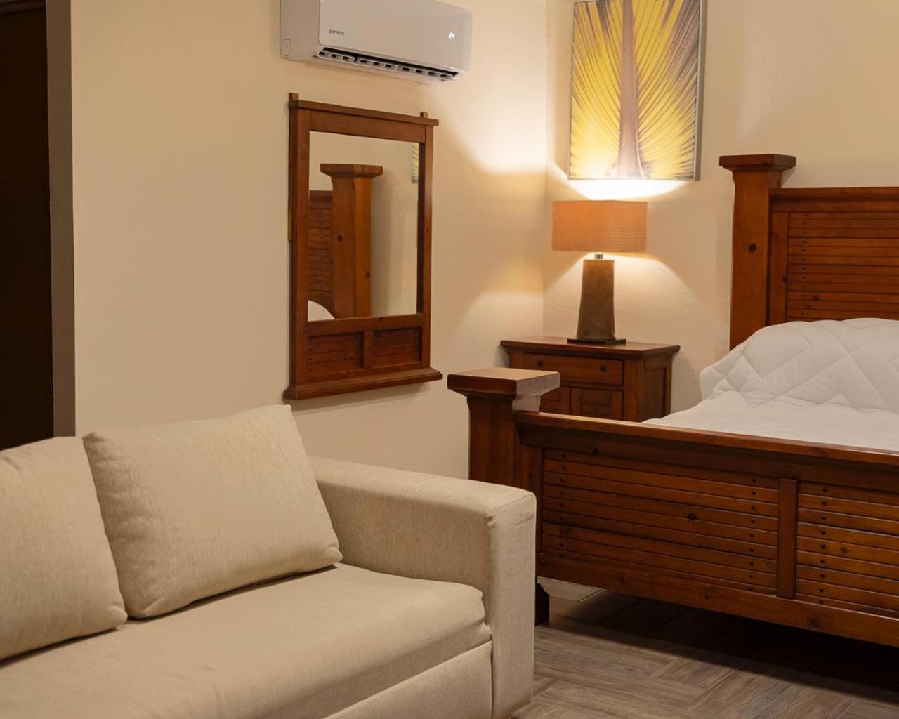 Hotel Nikche 3*