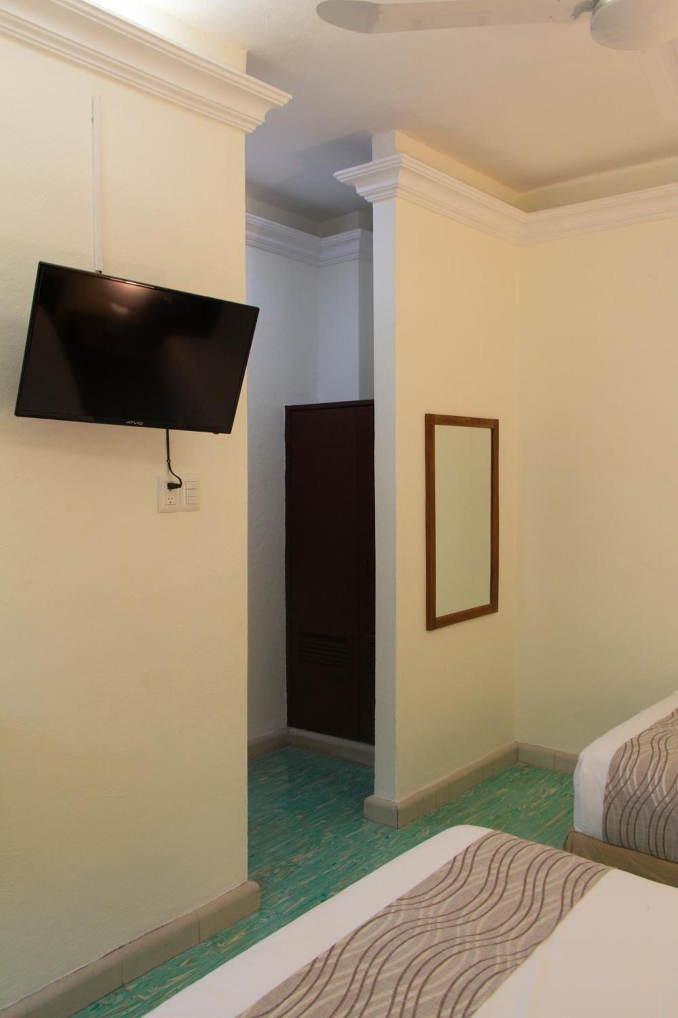 Hotel Nuevo Paris
