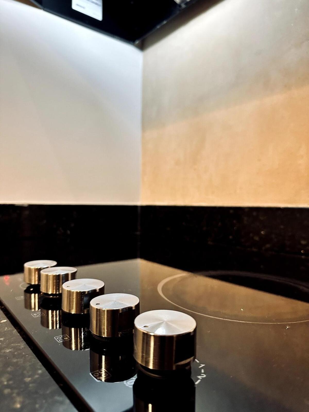 Tuscania Modern Luxe - Temozon On First Floor *