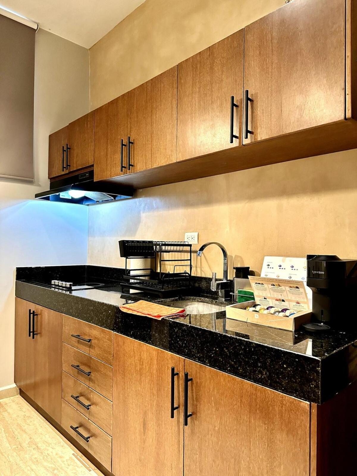 Tuscania Modern Luxe - Temozon On First Floor Apartment