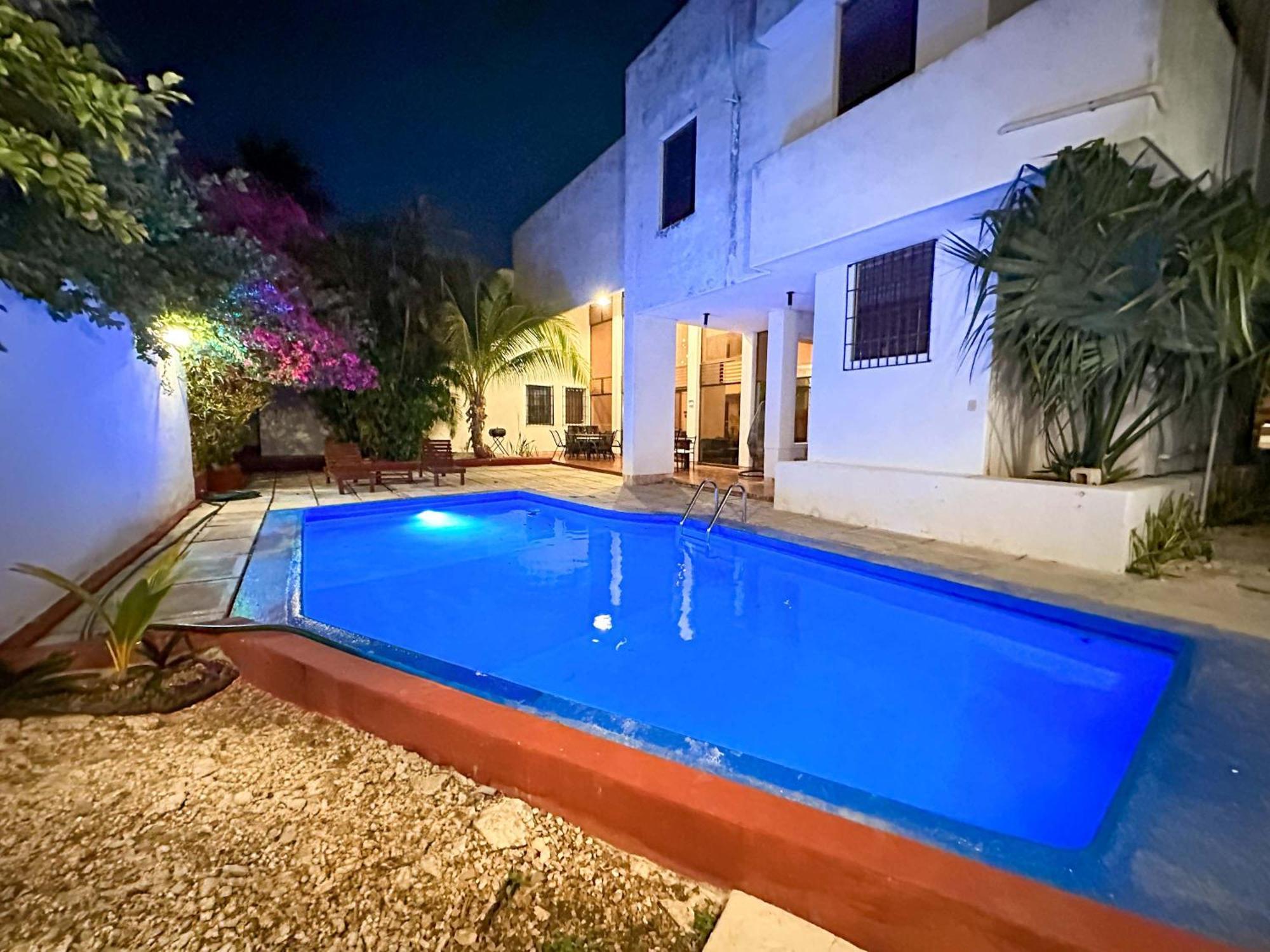 Cien Fuegos- Piscina & Billar Merida