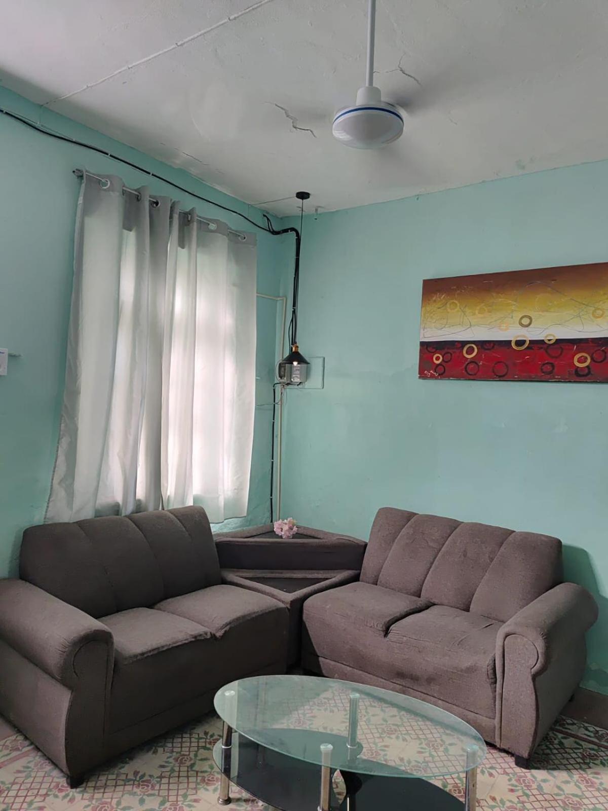 House 2 Bedrooms Downtown